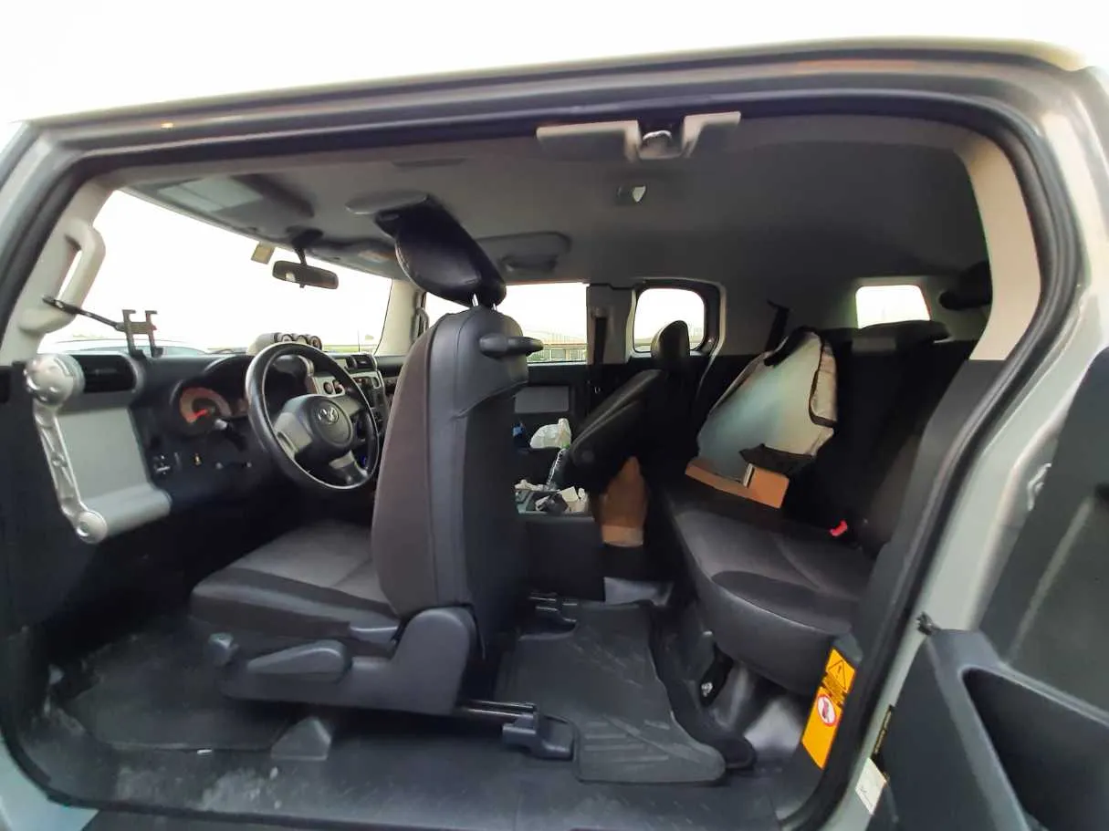 Car image 13