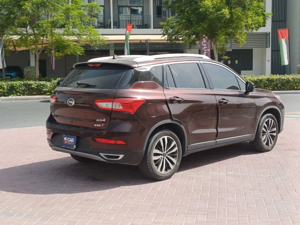Car image 5