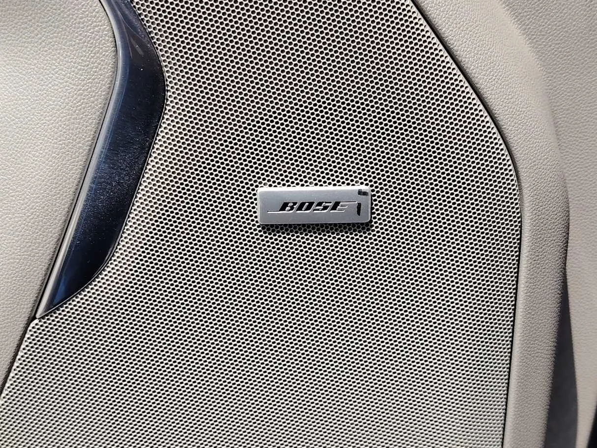 Car image 33