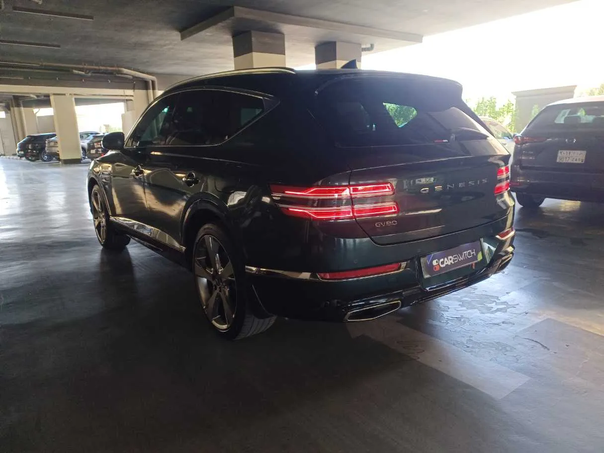 Car image 7