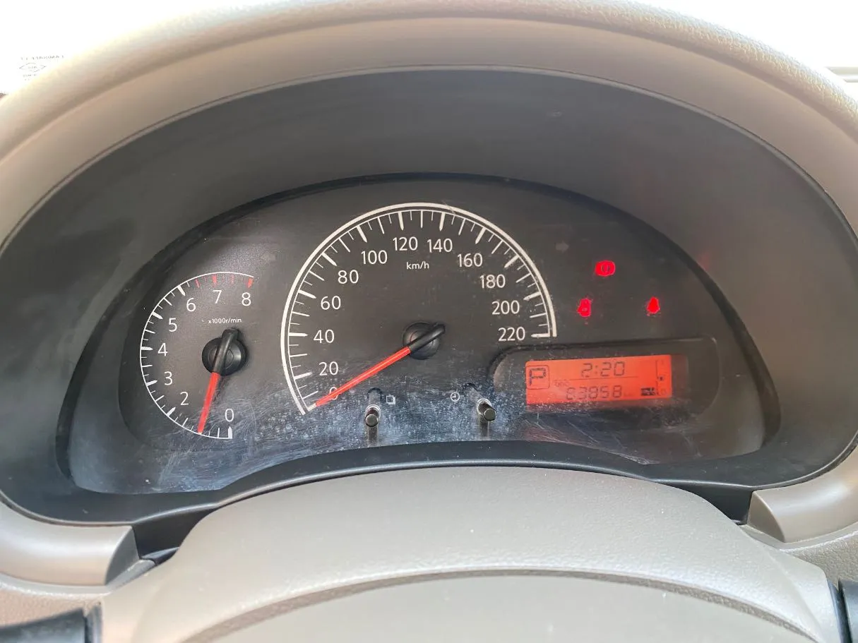 Car image 17