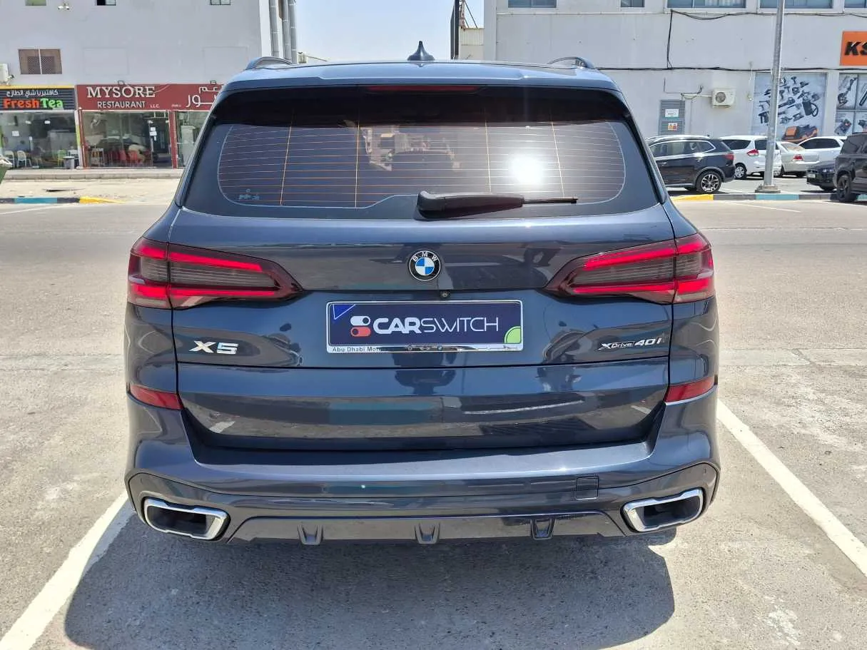 Car image 6