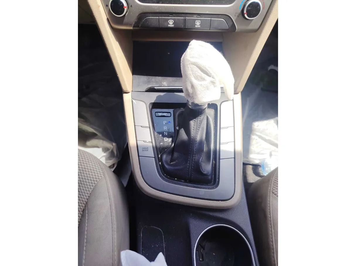 Car image 21