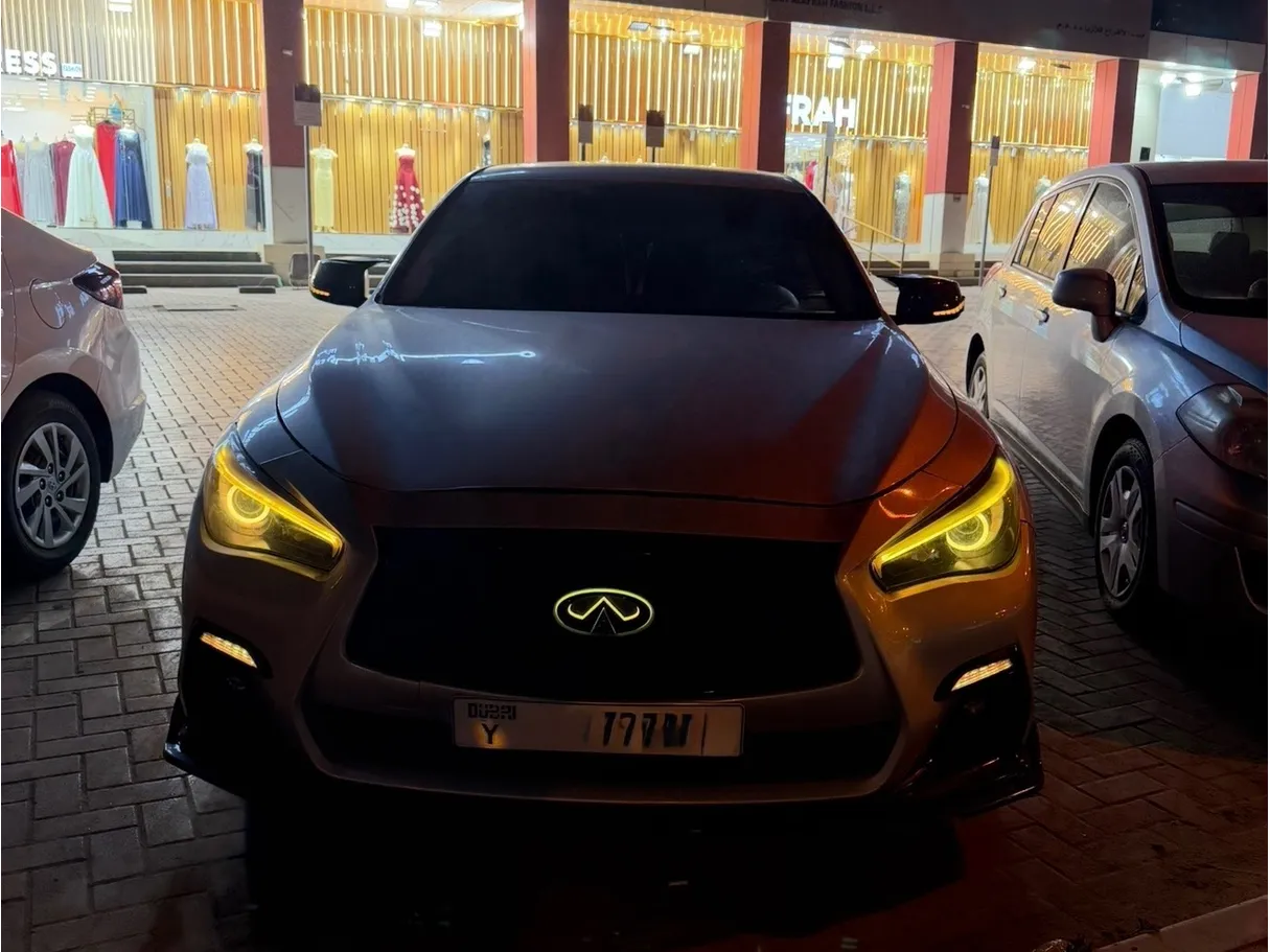 Car image 11