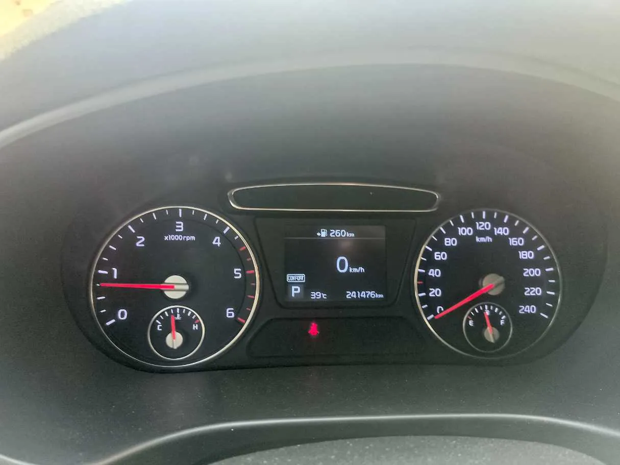 Car image 22