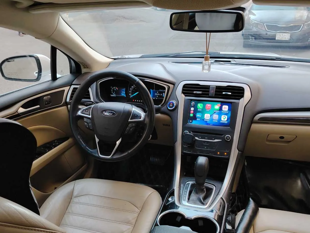 Car image 20