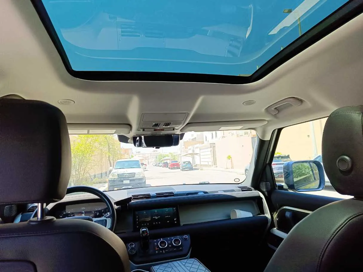 Car image 21