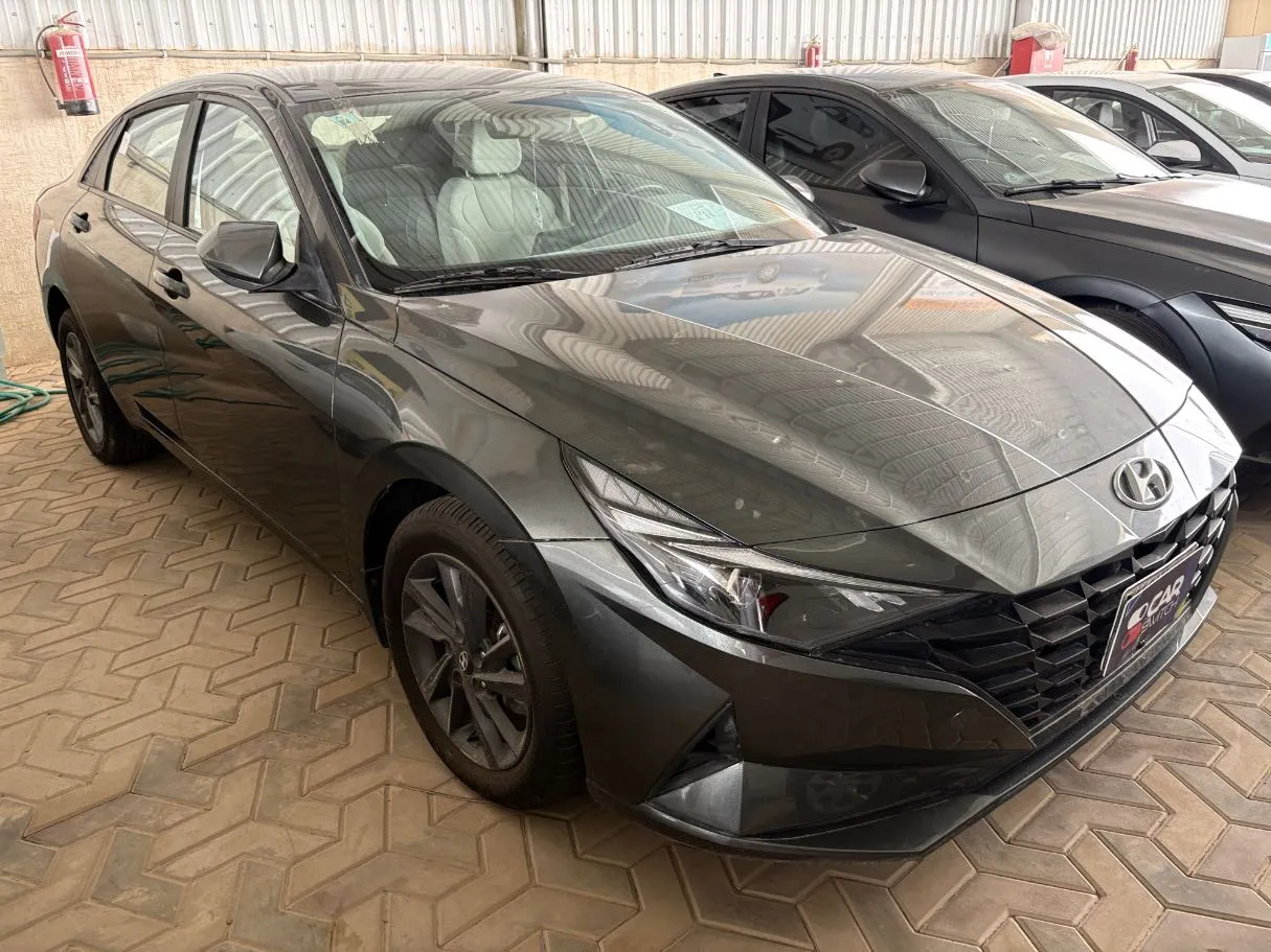 Car image 2
