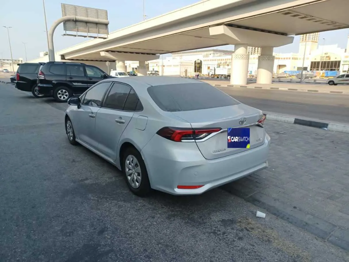Car image 7