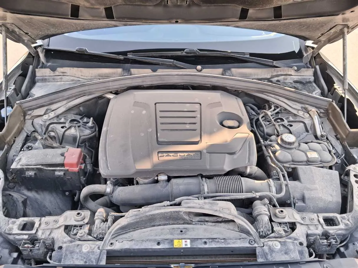 Car image 22