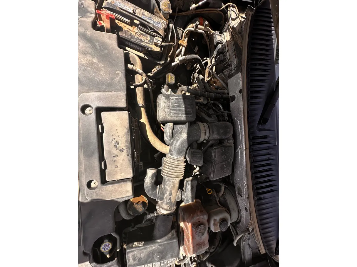 Car image 28