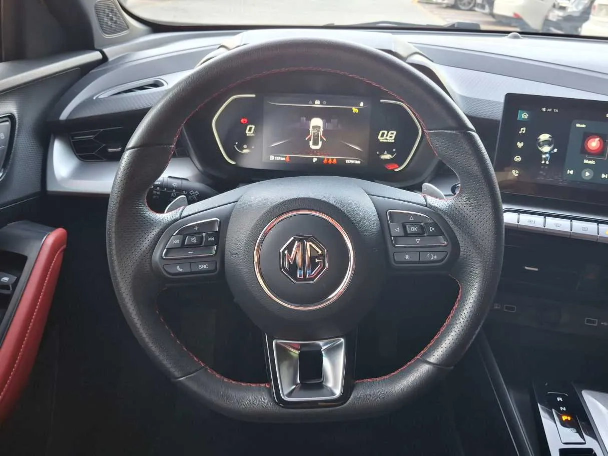 Car image 15