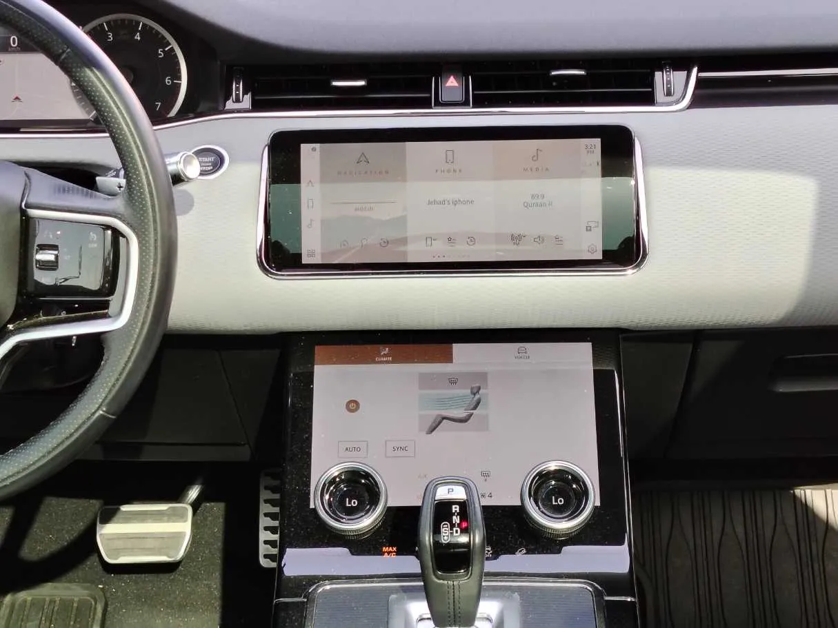 Car image 20