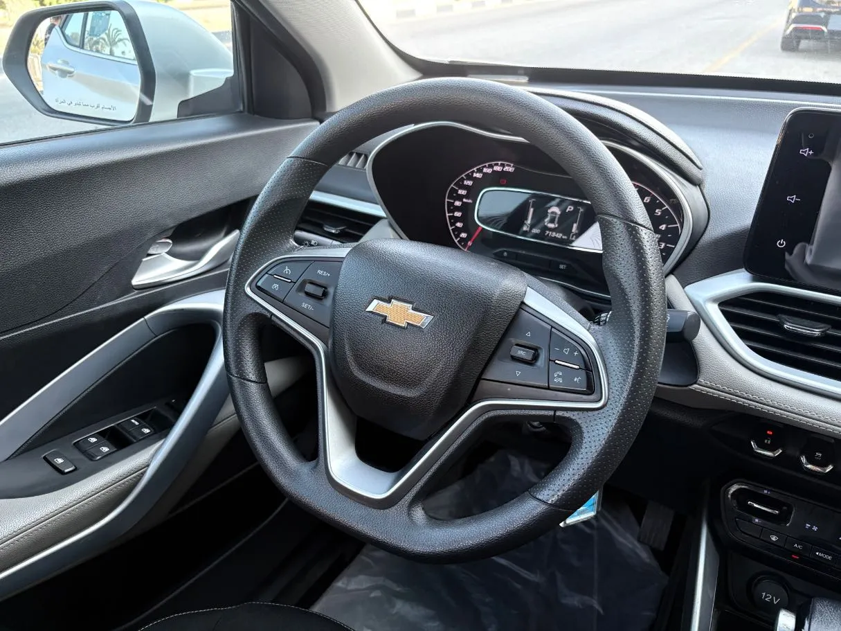 Car image 21