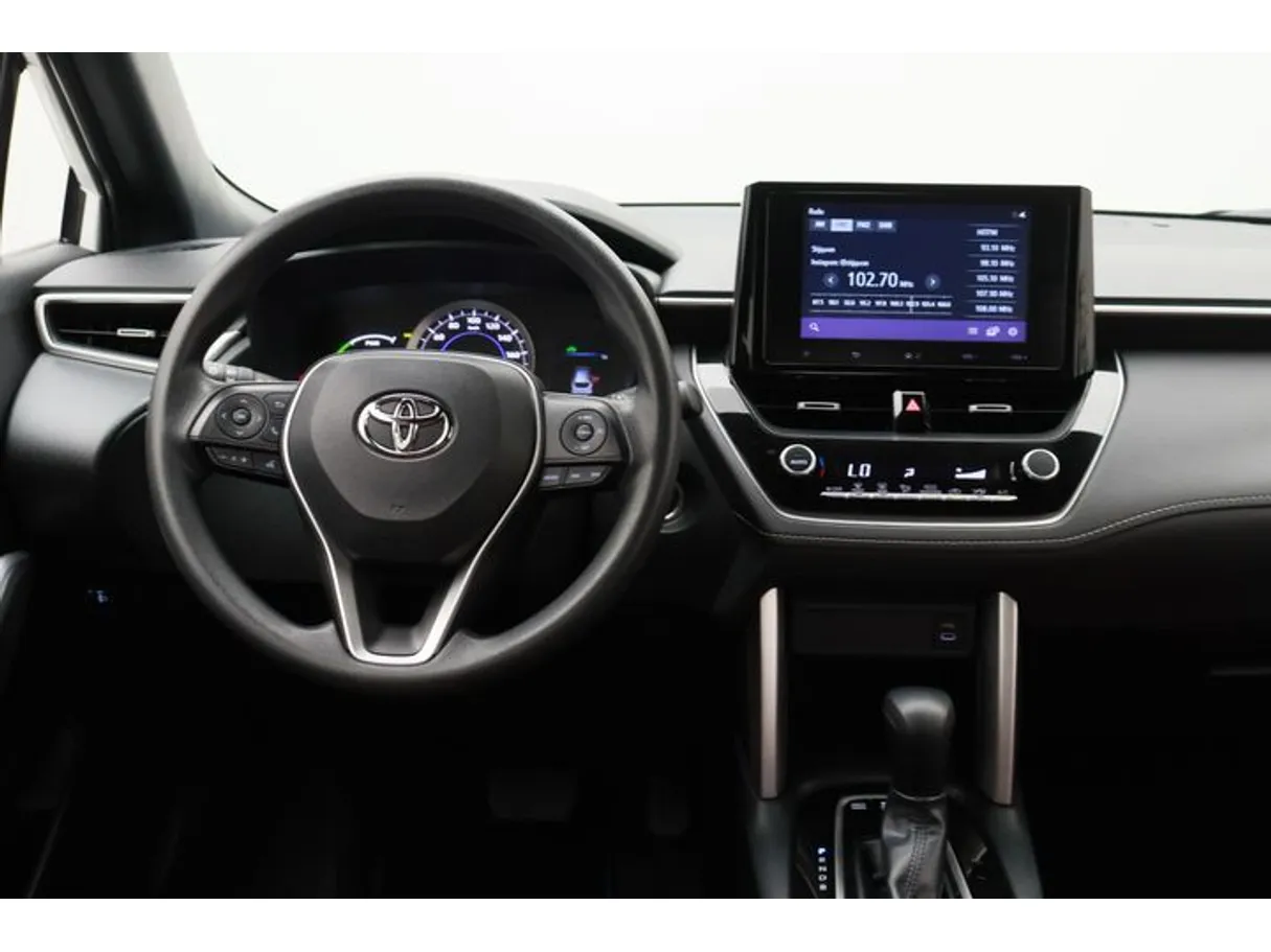 Car image 15