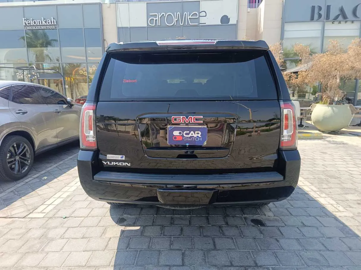 Car image 6