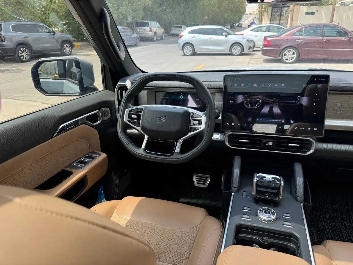 Car image 20
