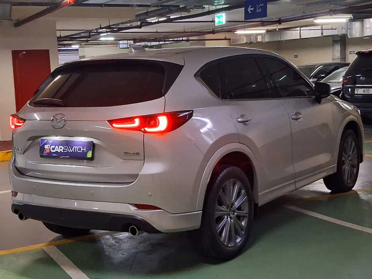 Car image 7