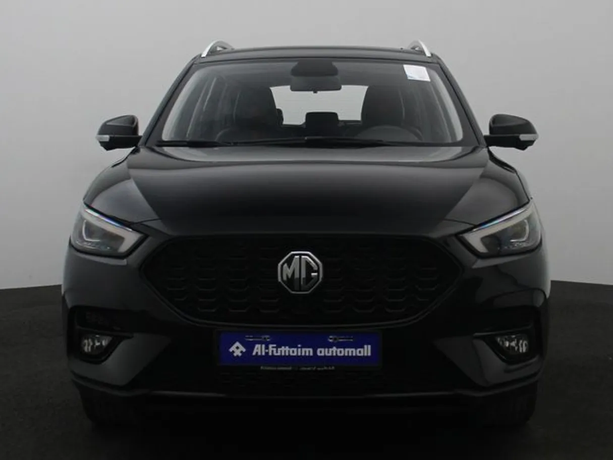 Car image 11