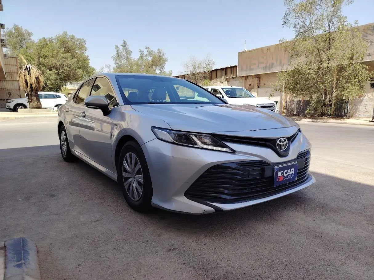 Car image 3
