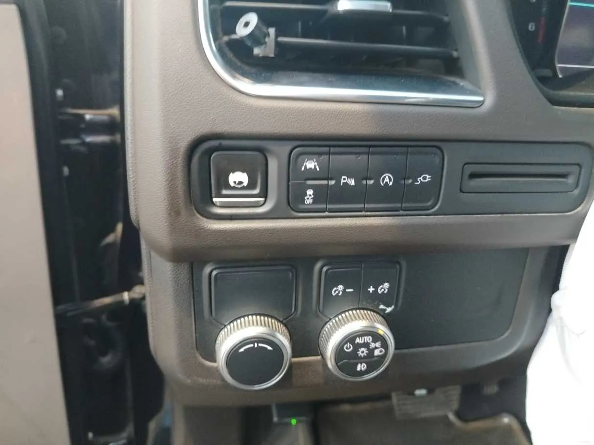Car image 33