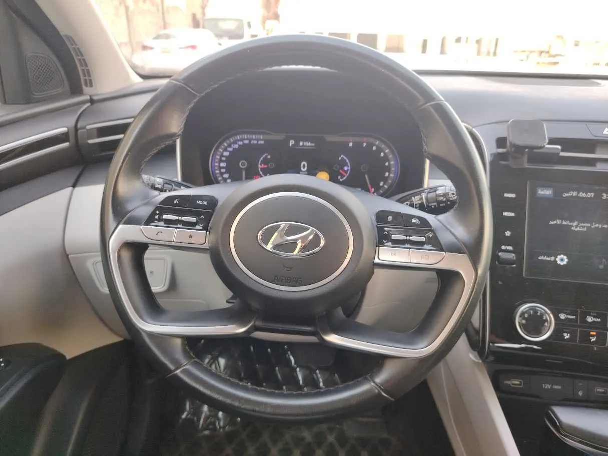 Car image 22