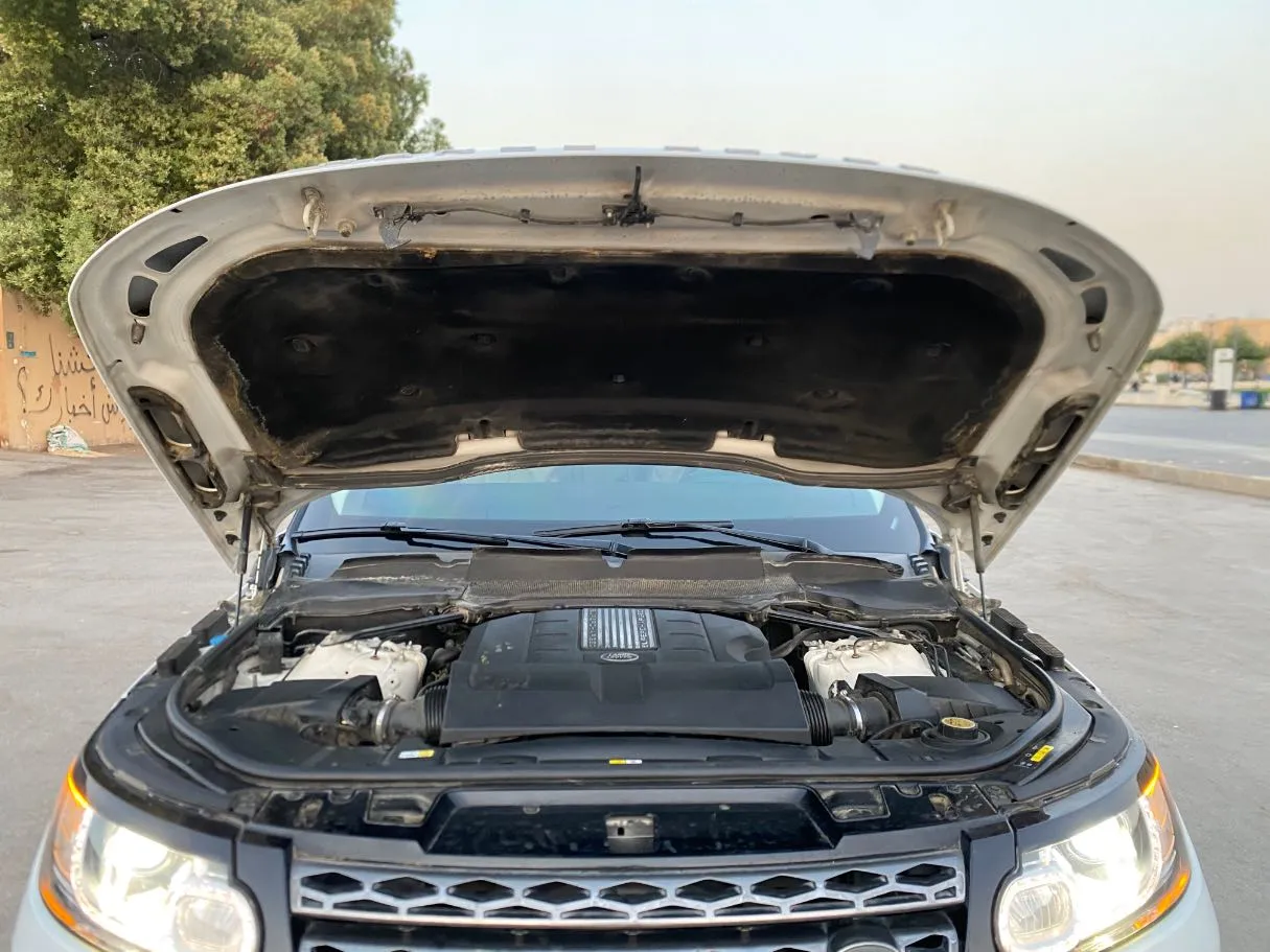 Car image 30