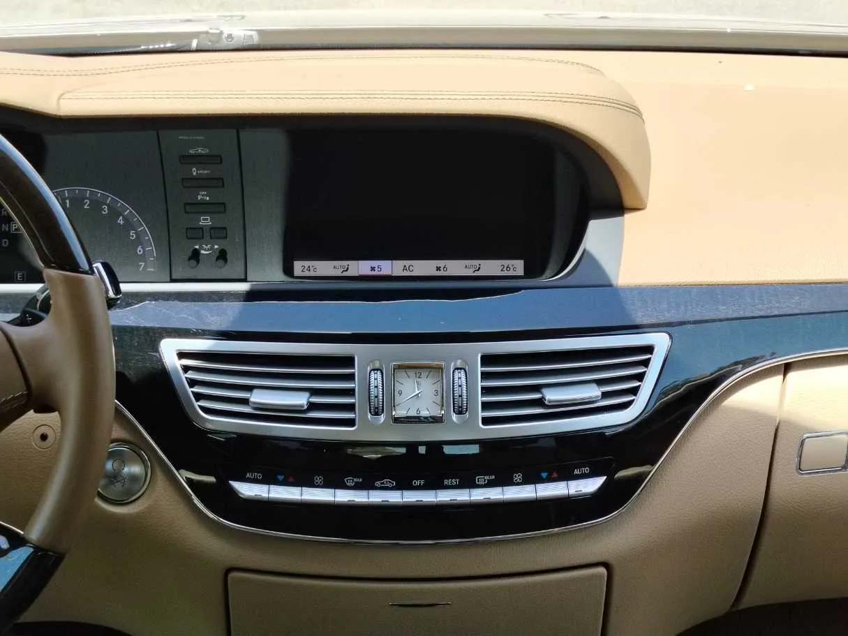Car image 22