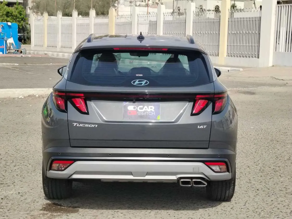 Car image 6