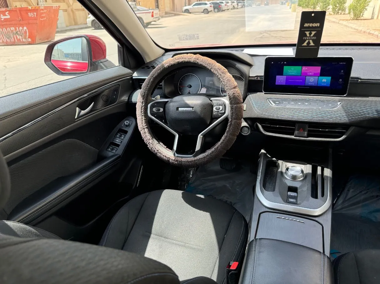 Car image 16