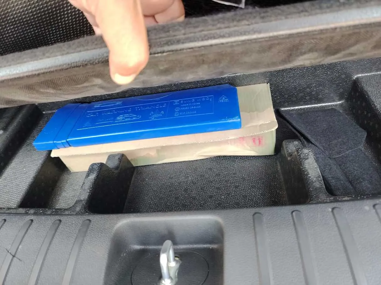 Car image 42