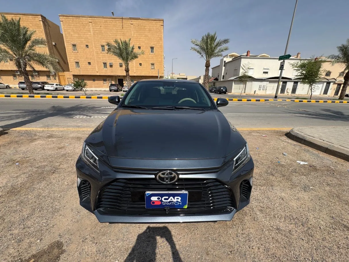 Car image 2