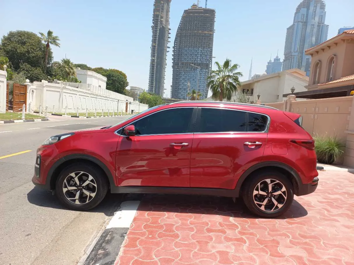 Car image 5