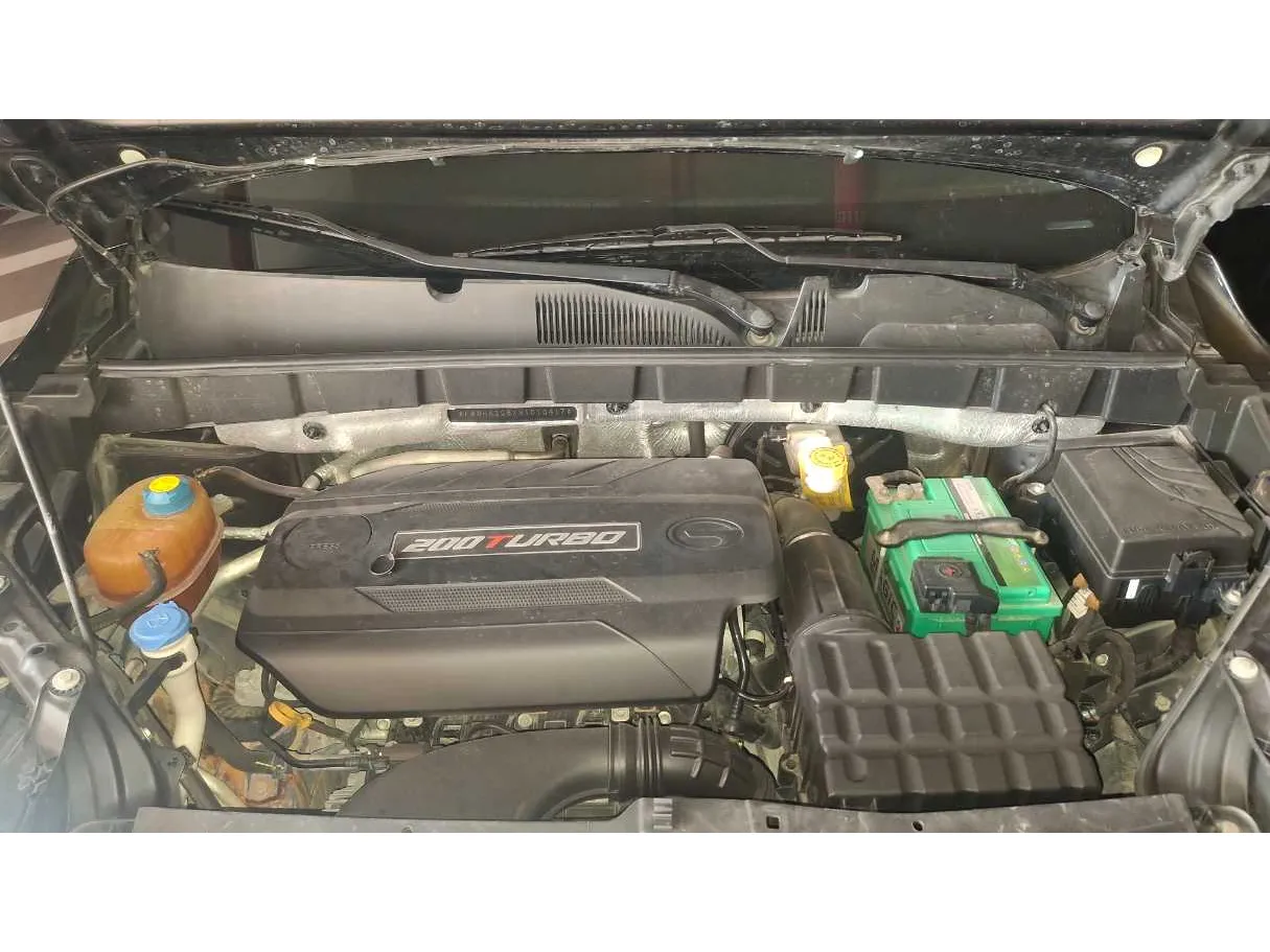 Car image 11
