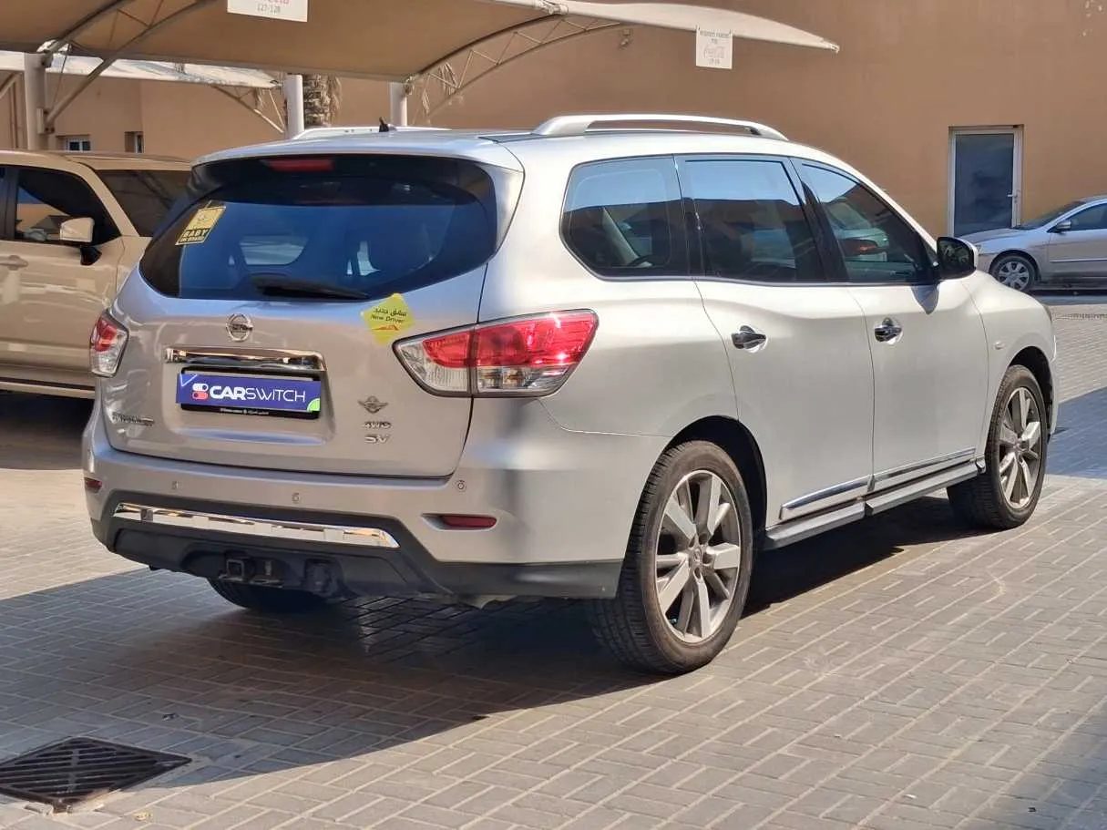 Car image 5