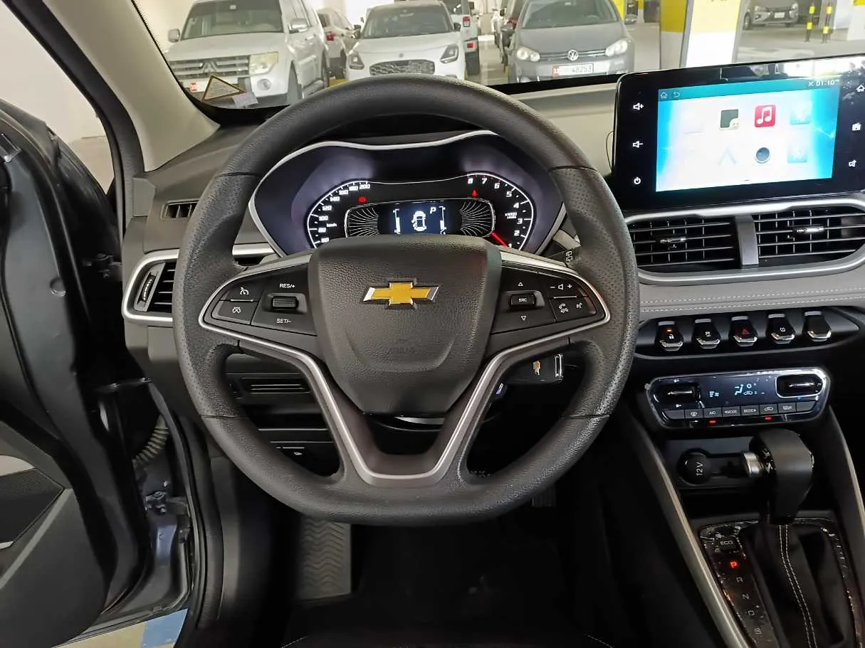 Car image 17