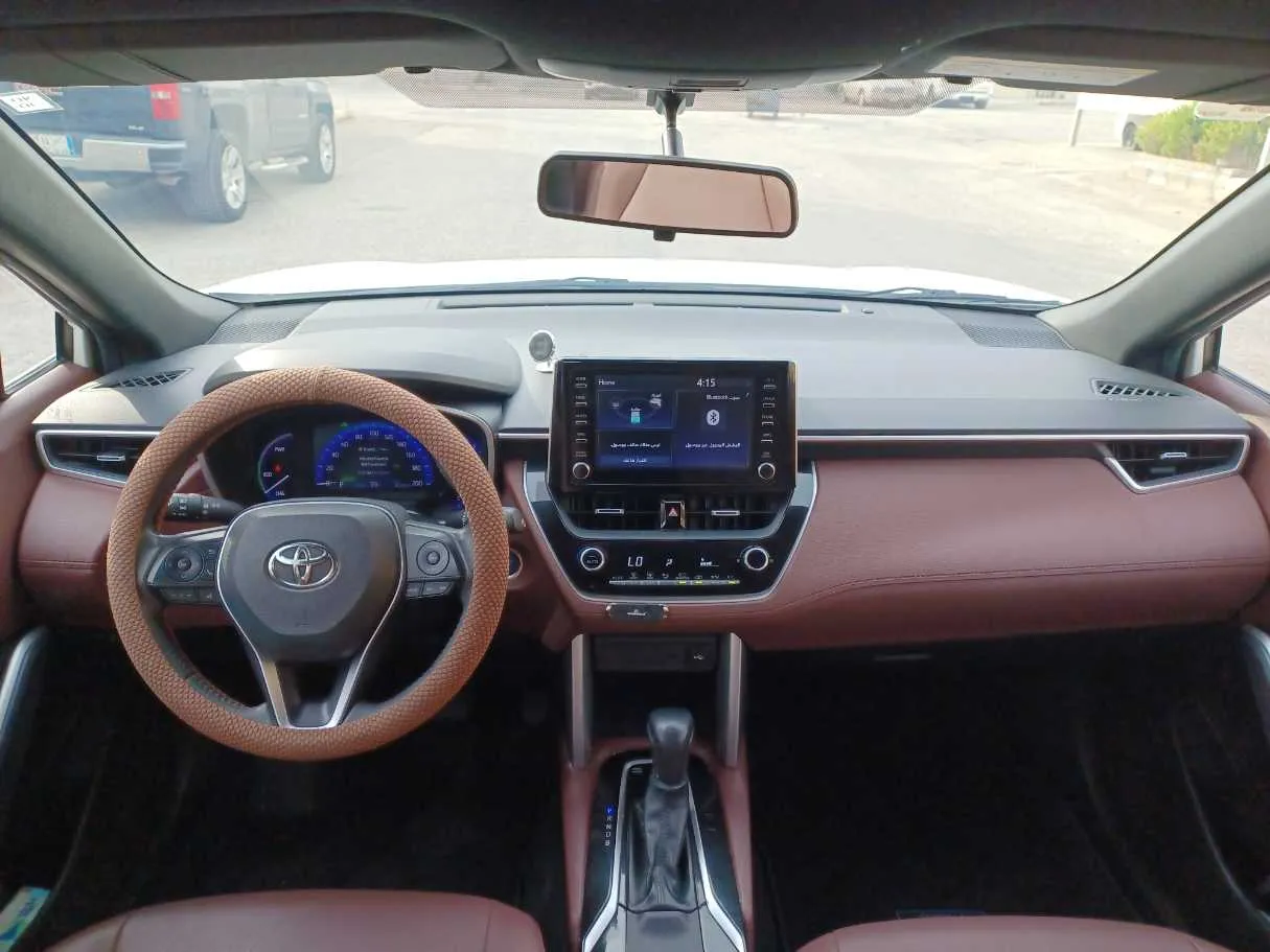 Car image 13
