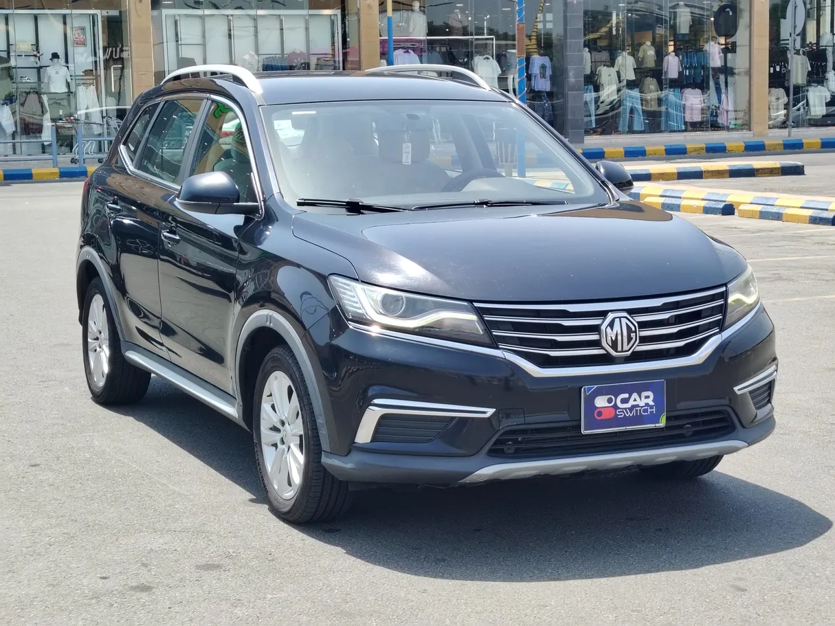 Car image 3