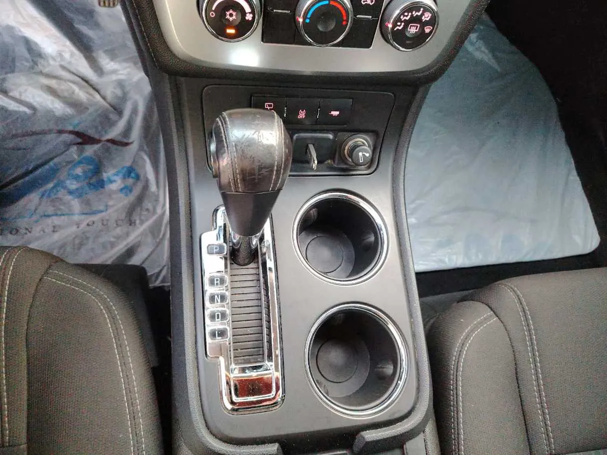 Car image 26