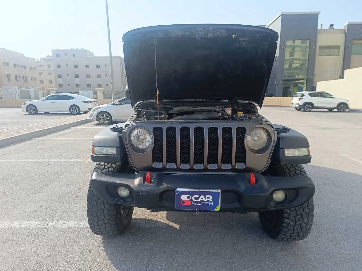 Car image 30