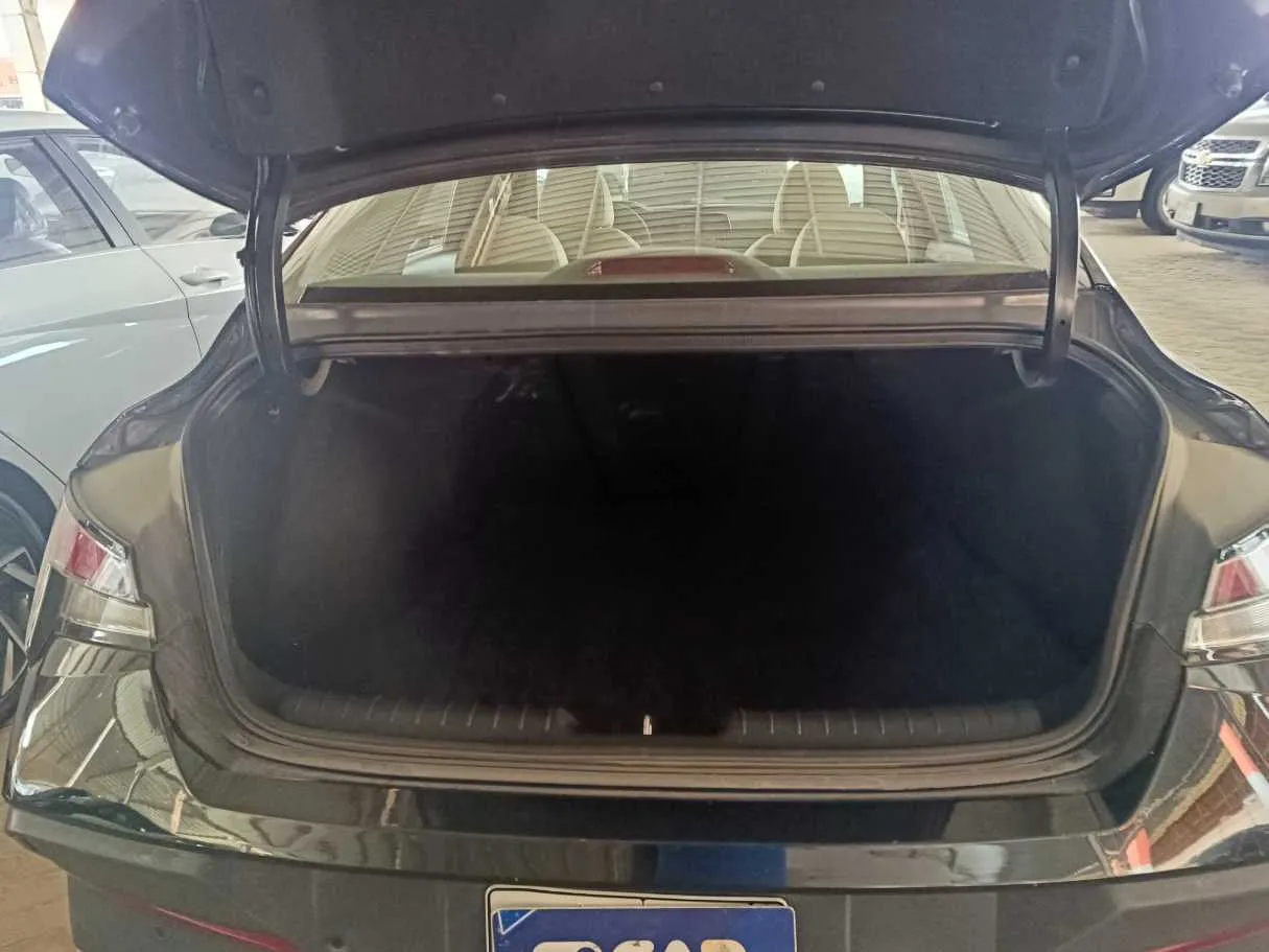 Car image 31