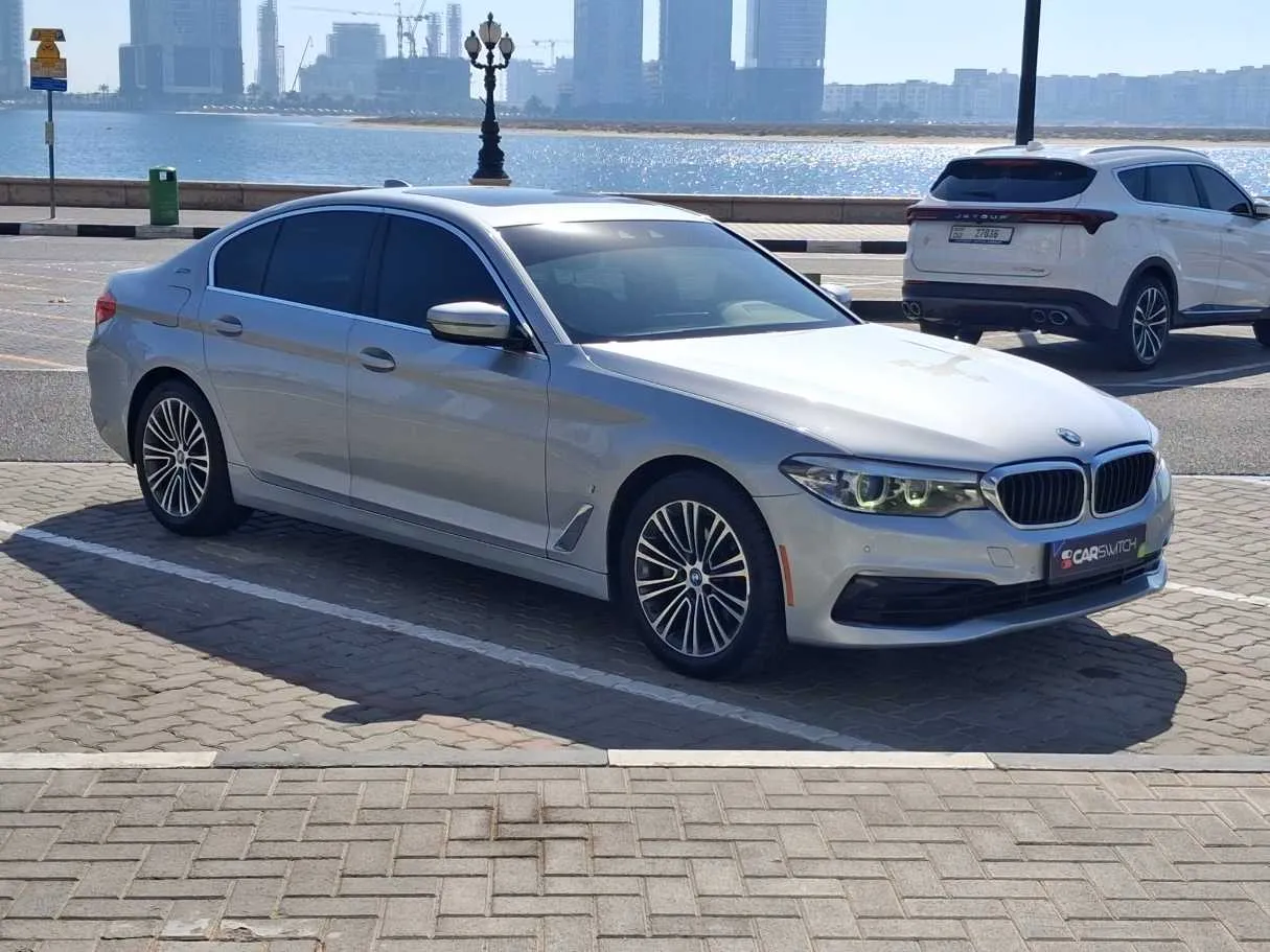 Car image 3