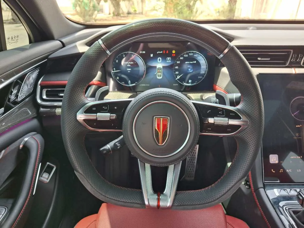 Car image 18