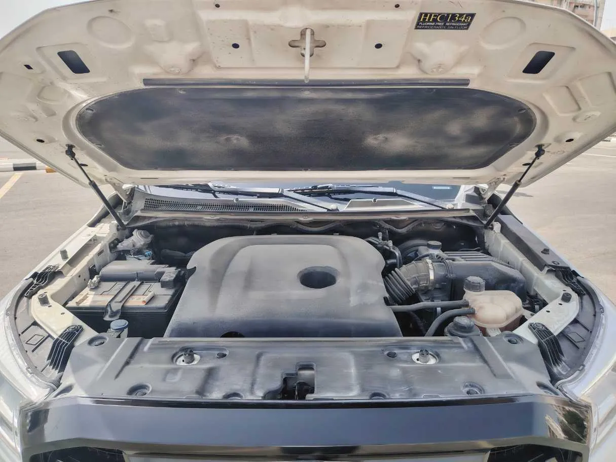 Car image 32