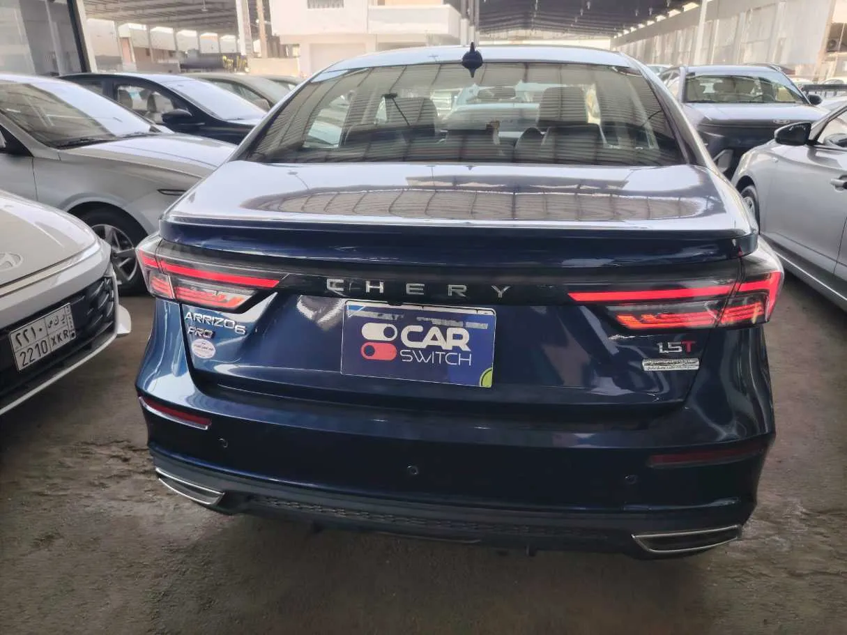 Car image 6