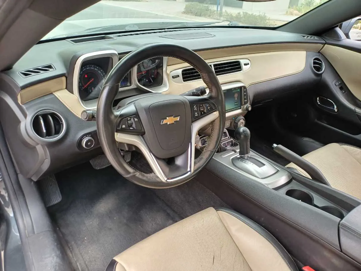 Car image 11
