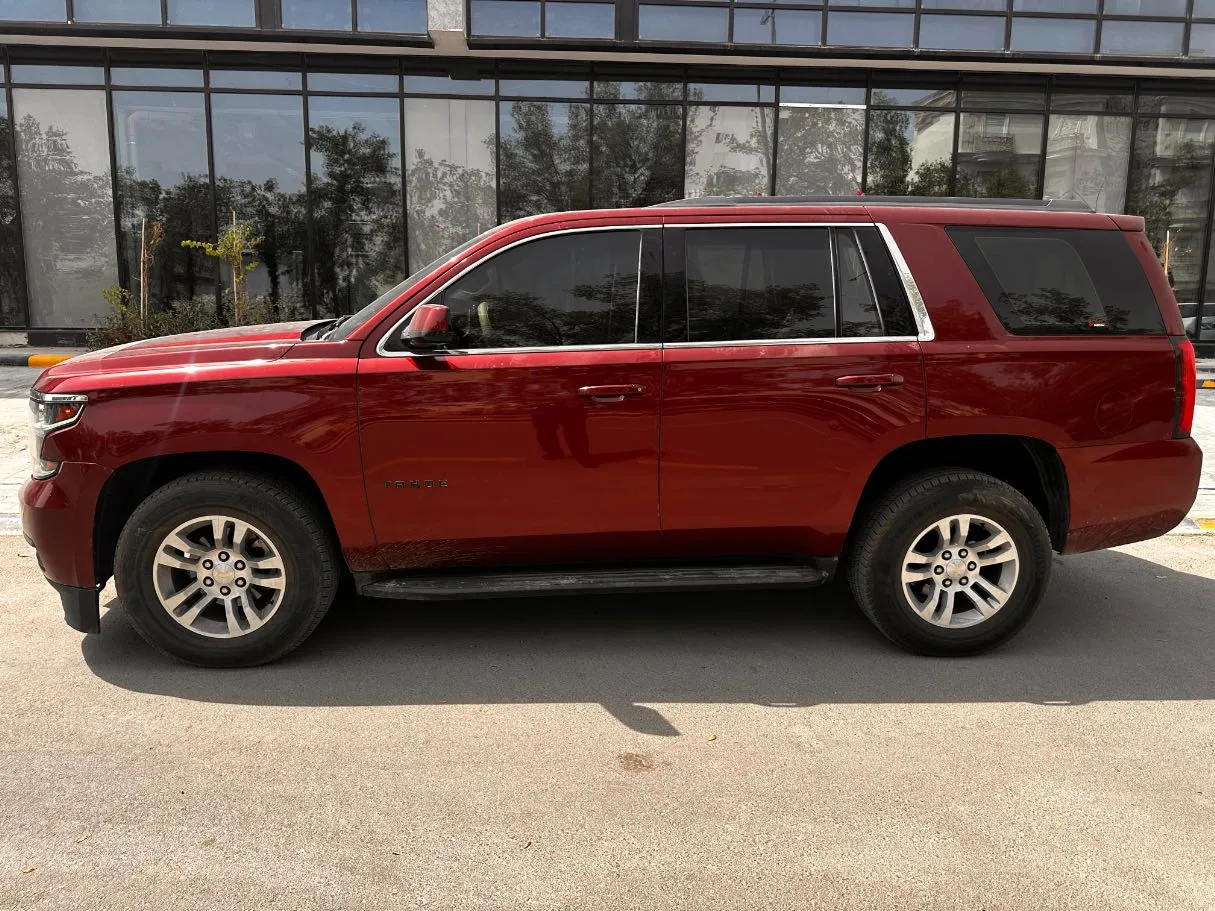 Car image 8