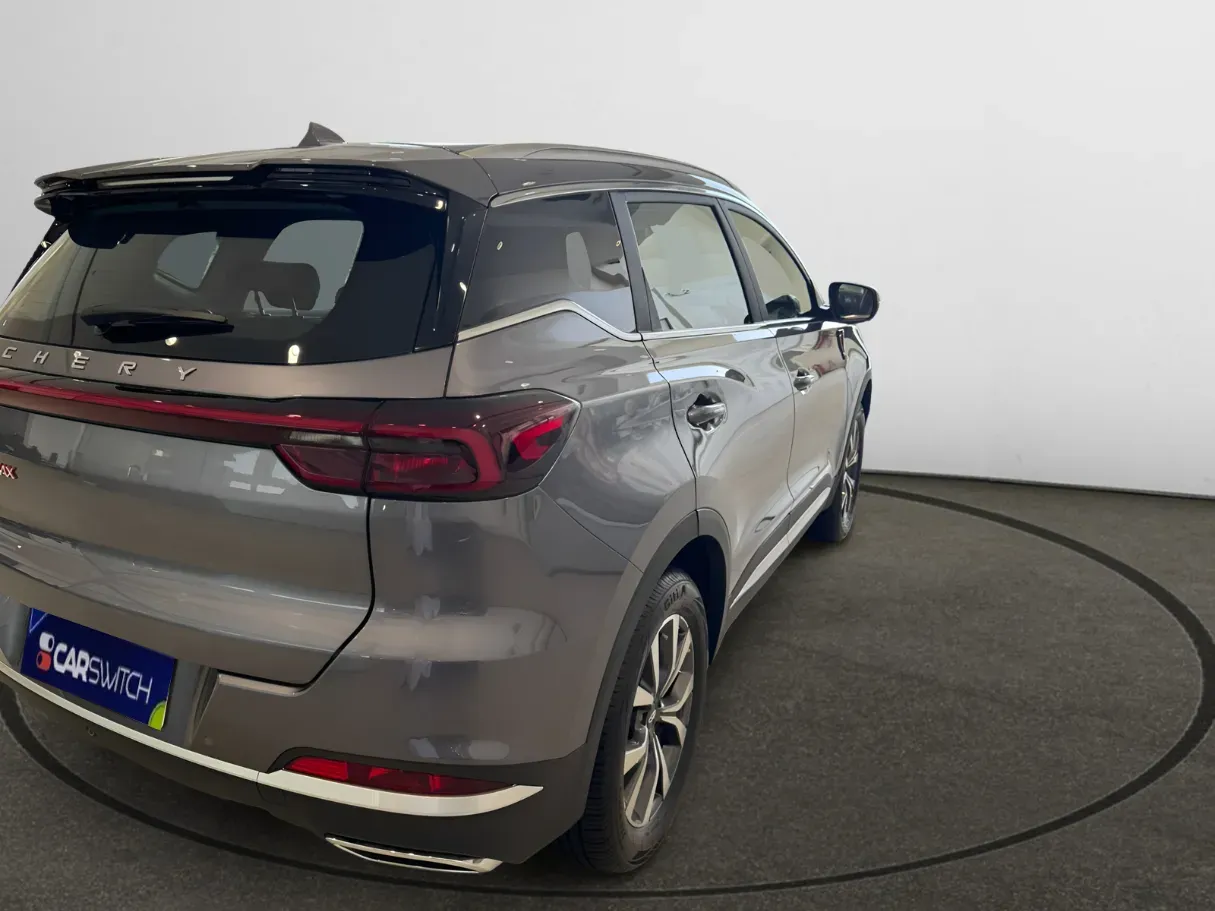 Car image 2