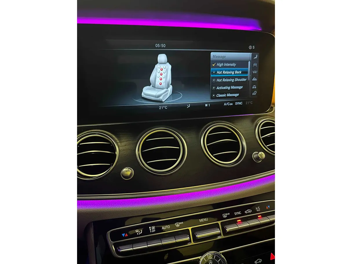 Car image 24