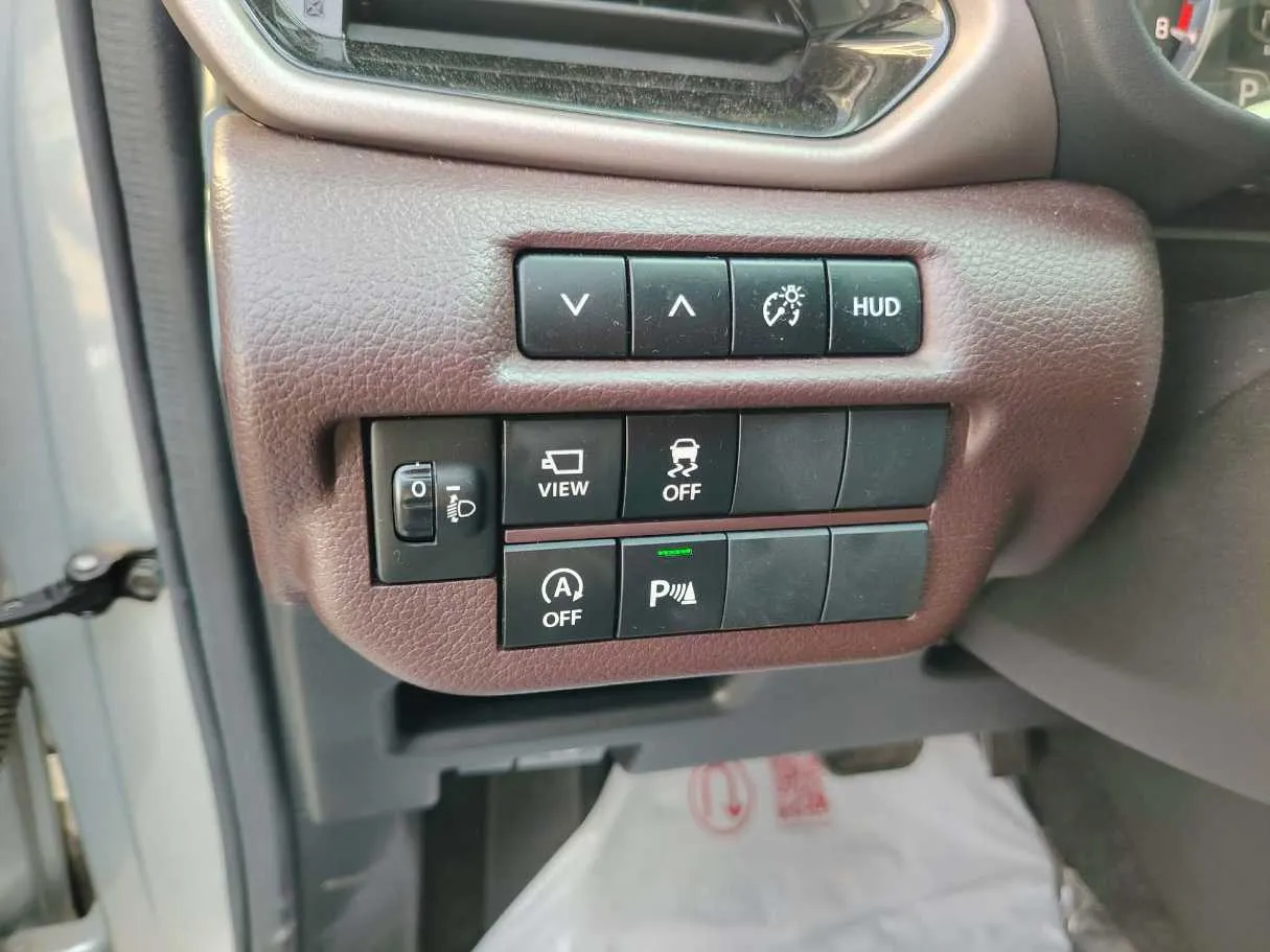 Car image 31